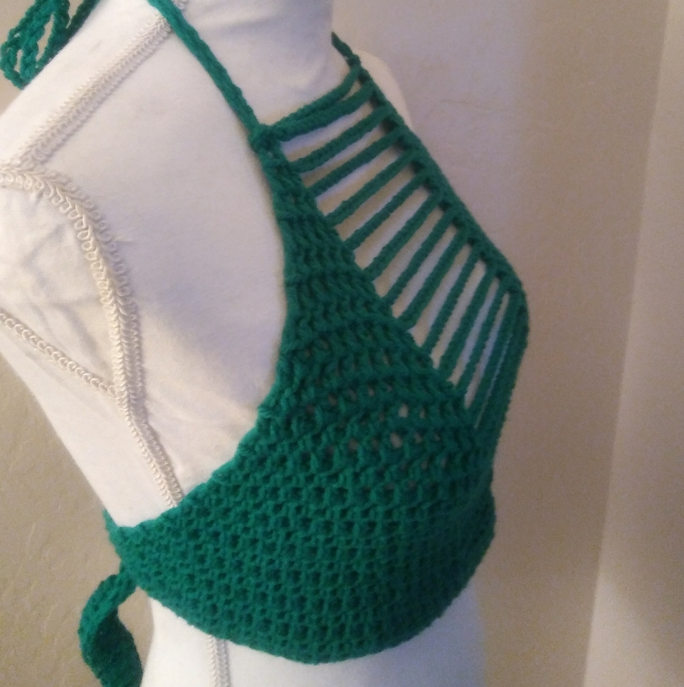 Crop Top - Picture 2 of 4